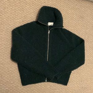 💚Aritzia emerald green zip up🌵